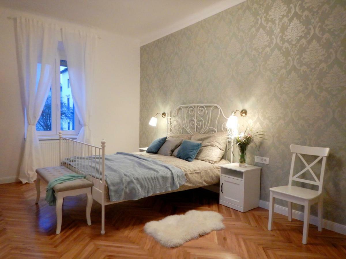 Poet'S Residence Любляна Экстерьер фото